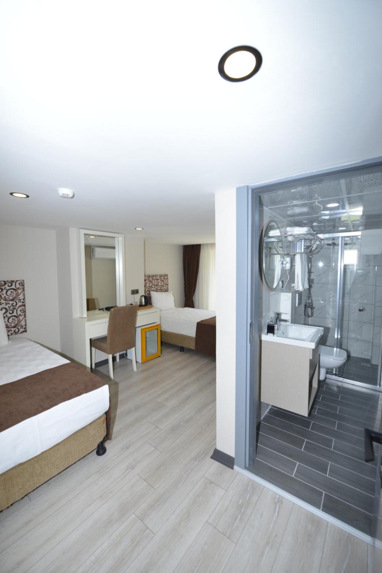 Toprak City Hotel Antalya Bagian luar foto